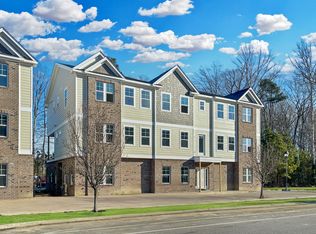 621 Commonwealth Dr, Yorktown, VA 23693