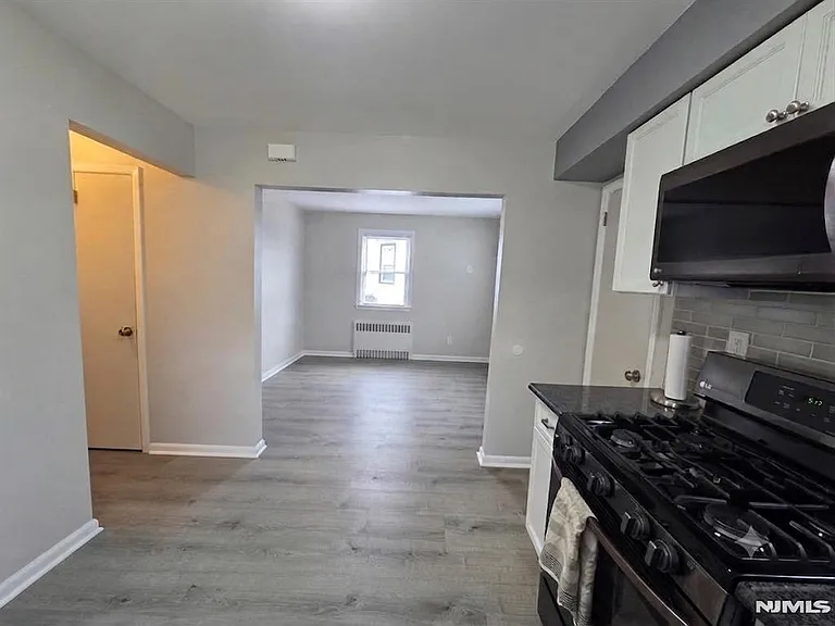 166 Carmita Ave #2 — Photo 12