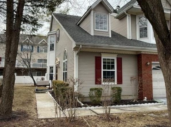 88 Sapphire Ln