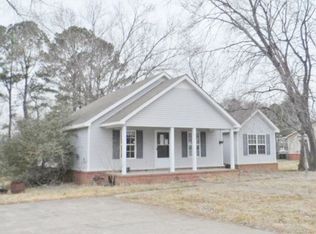 327 Alabama St, Killen, AL 35645