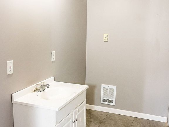 4th image of 2691 Unaweep Ave #7