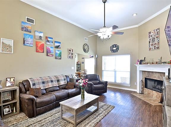 3rd image of 8001 Skyline Dr
