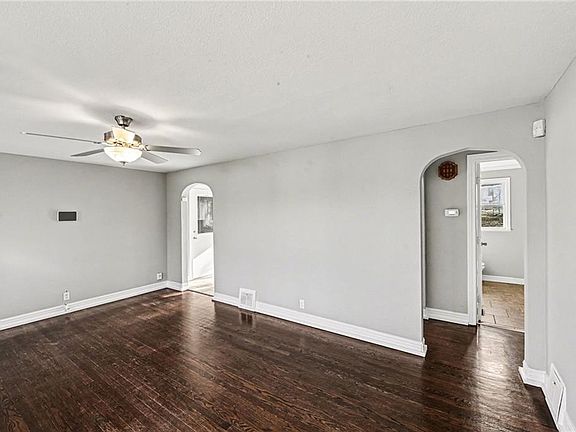 4th image of 5715 Cedar Ave