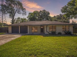 2922 Helberg Rd, Houston, TX 77092