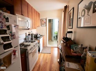 155 Guernsey St APT 4R, Brooklyn, NY 11222