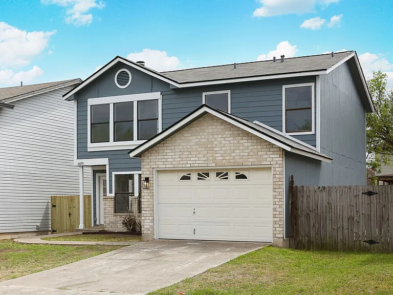 6870 Flaming Ridge Dr — Photo 3