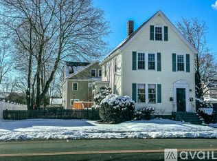 283 Hillside Ave #1, Needham Heights, MA 02494