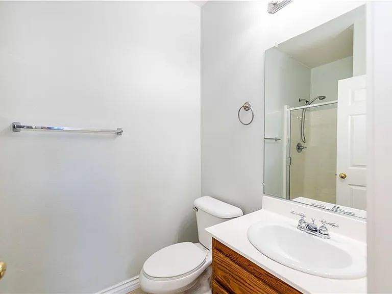 15561 Hammett Ct — Photo 13
