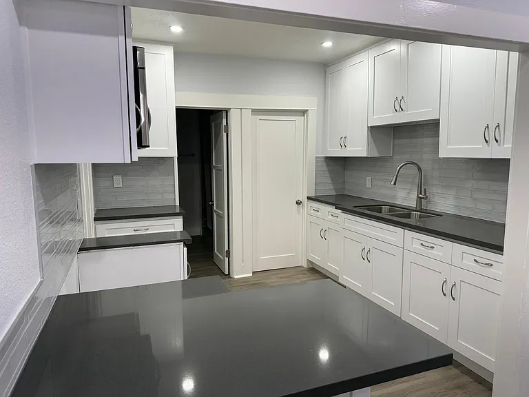 9509 Stephens St — Photo 17