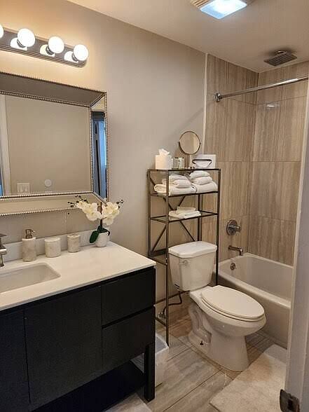 2nd image of 3333 NE 33rd St #103