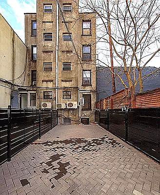 2nd image of 295 De Graw St #1L