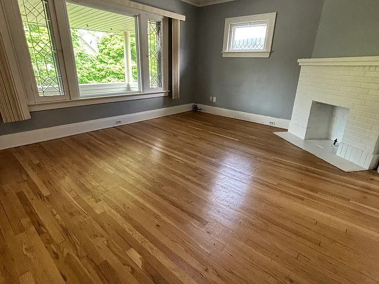 1263 Donald Ave — Photo 17