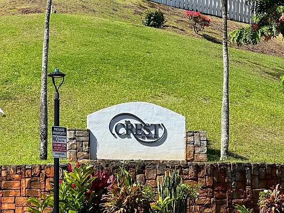 THE CREST AT WAILUNA