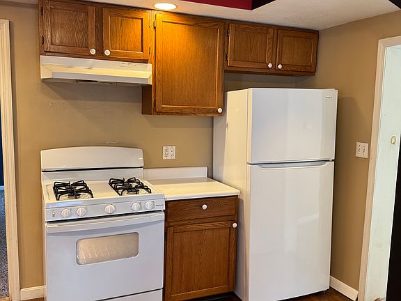 4th image of 640 W Long Ave #15801