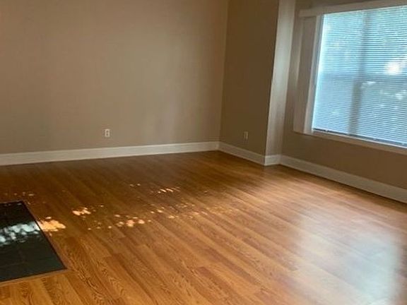 4th image of 3800 Old Rosebud Ct APT D