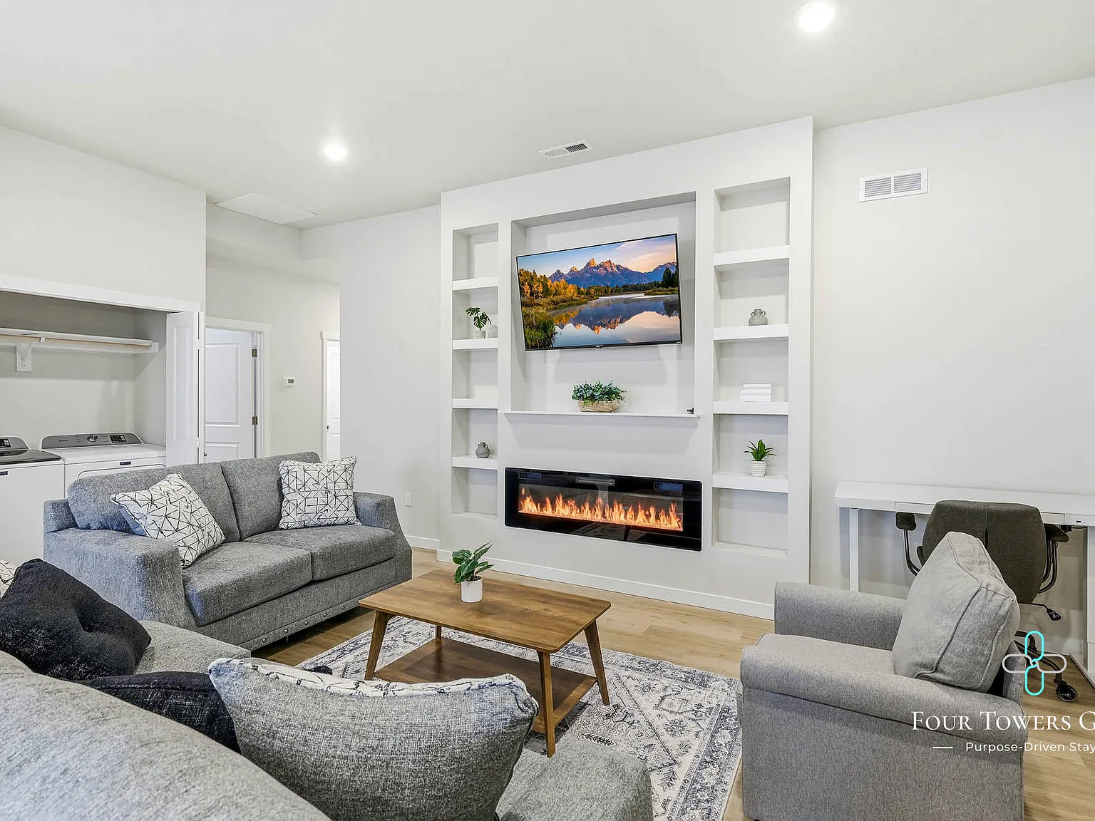 3 bed, 1225 sqft, $3,900 — Photo 2