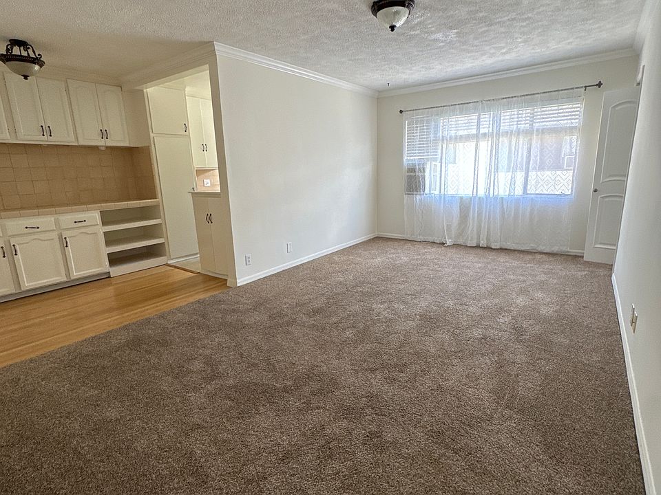 1st image of 1174 N Heliotrope Dr