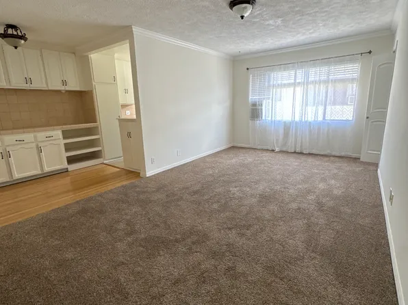 1174 N Heliotrope Dr, Los Angeles, CA 90029