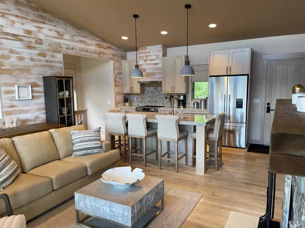 44 Cottage Lake Vw, Eureka, MT 59917