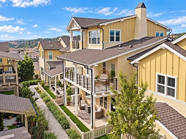 31 Promesa Ave, Mission Viejo, CA 92694