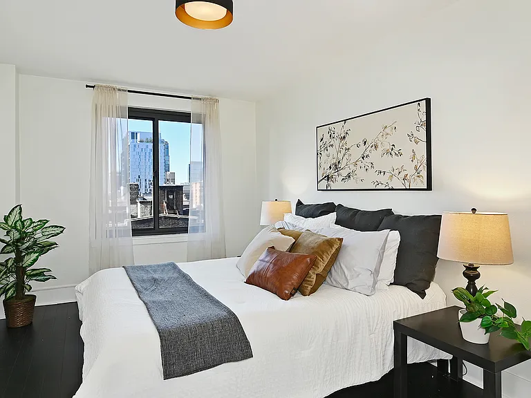 1105 Spring St #709 — Photo 17