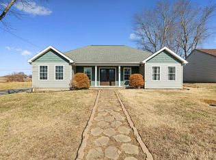 172 Troy Dr, Sebree, KY 42455