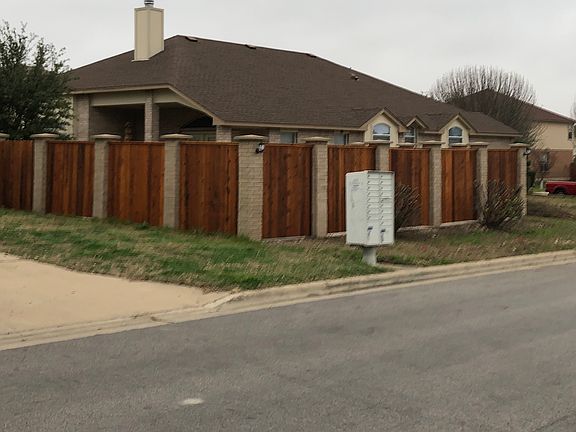 Side street view fence