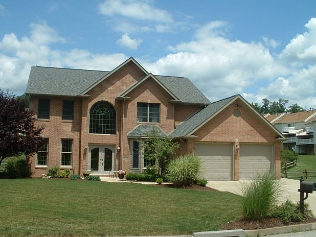 1st image of 392 Glenwood Dr