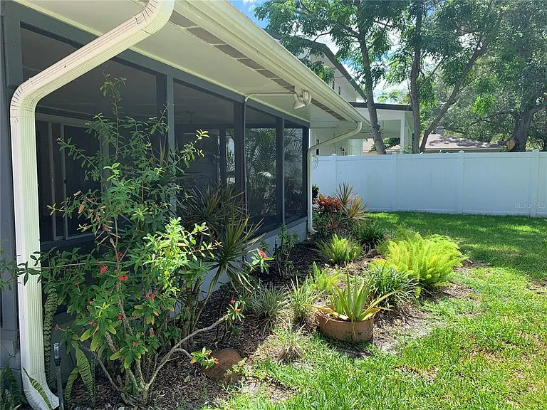 2436 Waldemere St — Photo 26