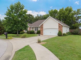 2001 S Redbird Ct, Ozark, MO 65721