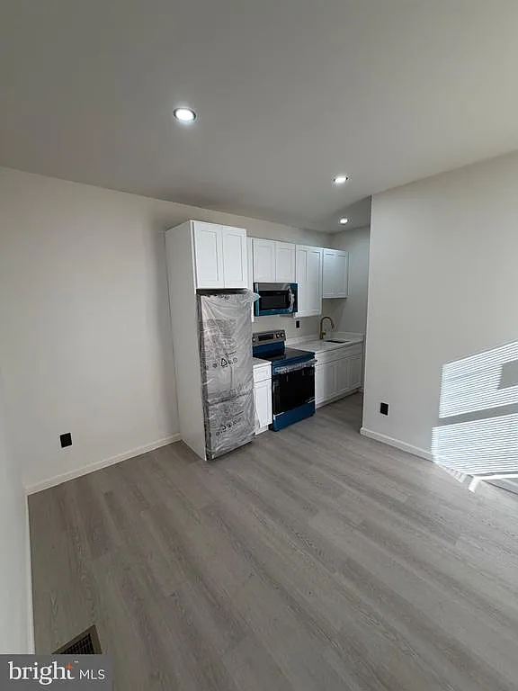 1 bed, 1.0 bath, 402 sqft, $1,650 — Photo 3