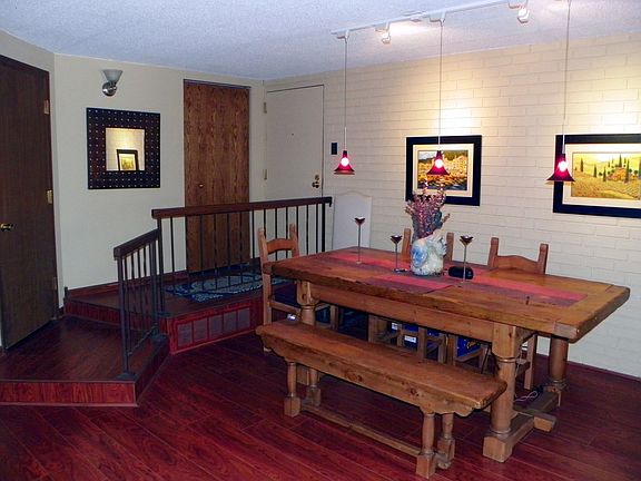 3rd image of 5985 Lakeside Pl