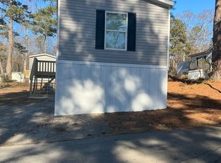 11 Club Cir, Ellenwood, GA 30294