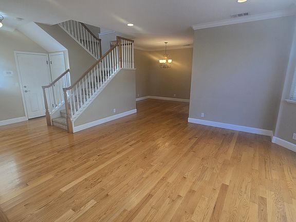 3rd image of 185 Terreno De Flores Cir