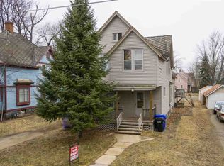 1124 W Lawrence St, Appleton, WI 54914