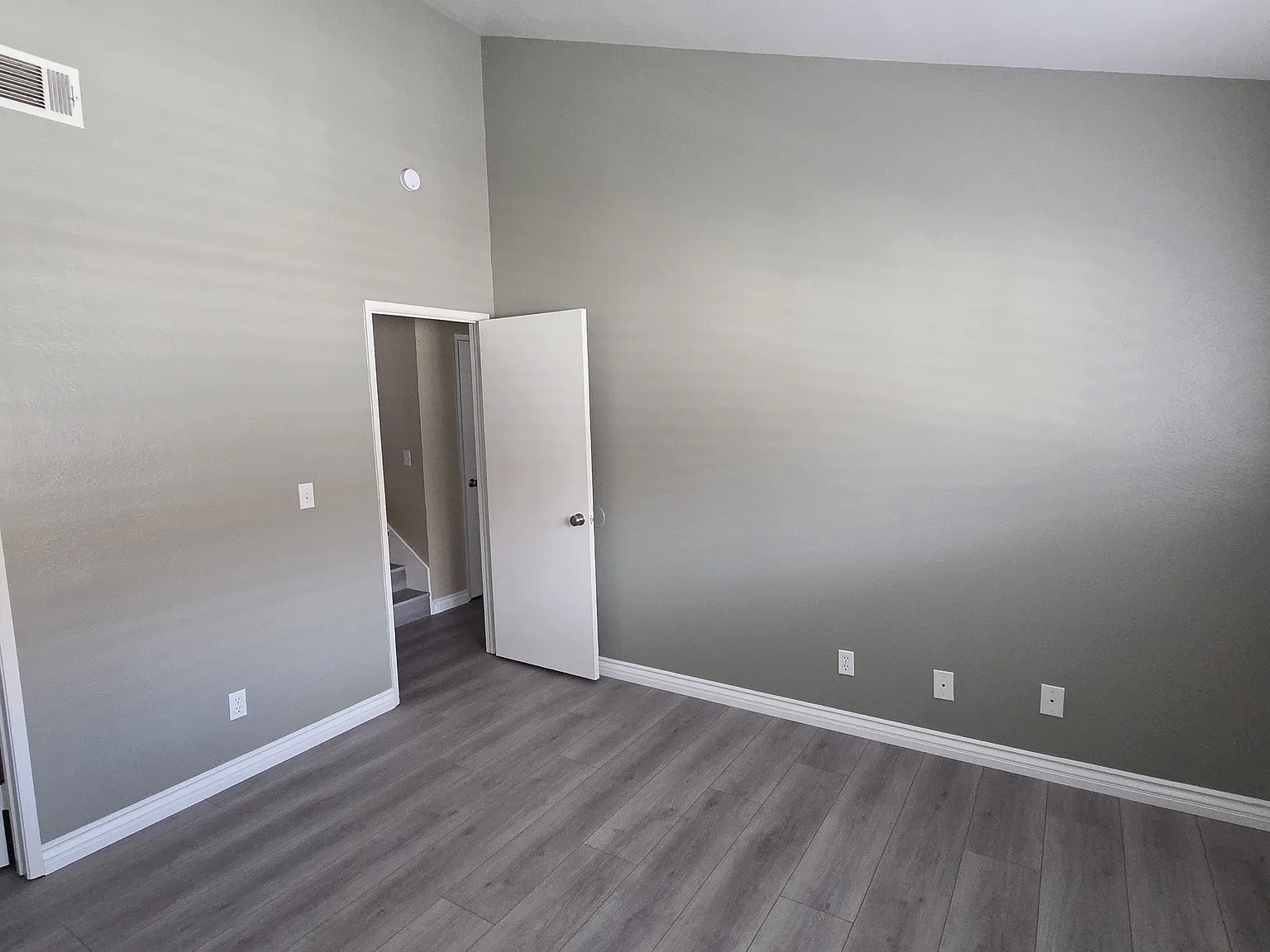 Ramona Dr, Thousand Oaks — Photo 2