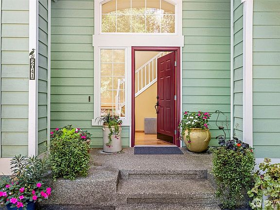 2nd image of 2041 NW Tregaten Lane