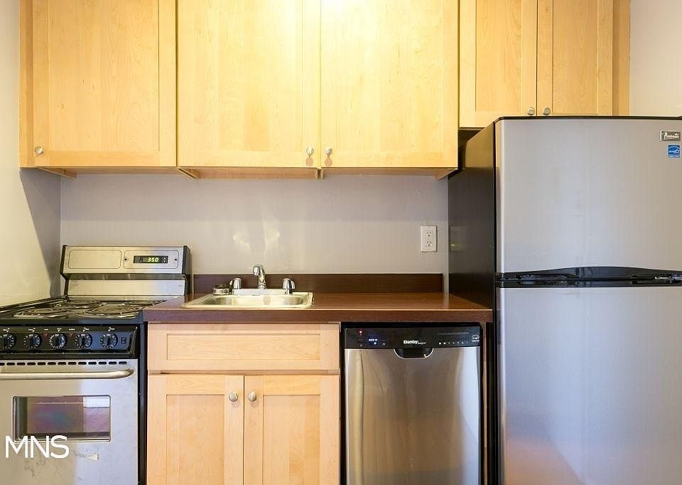 1st image of 451 E 83rd St APT 3B