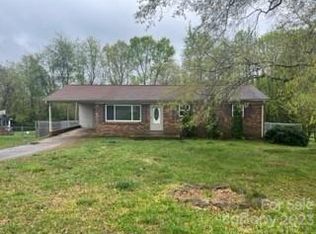 206 Whitehorse Rd, Gastonia, NC 28052