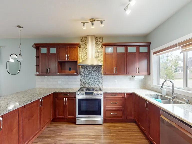 5 Red Embers Row NE — Photo 8