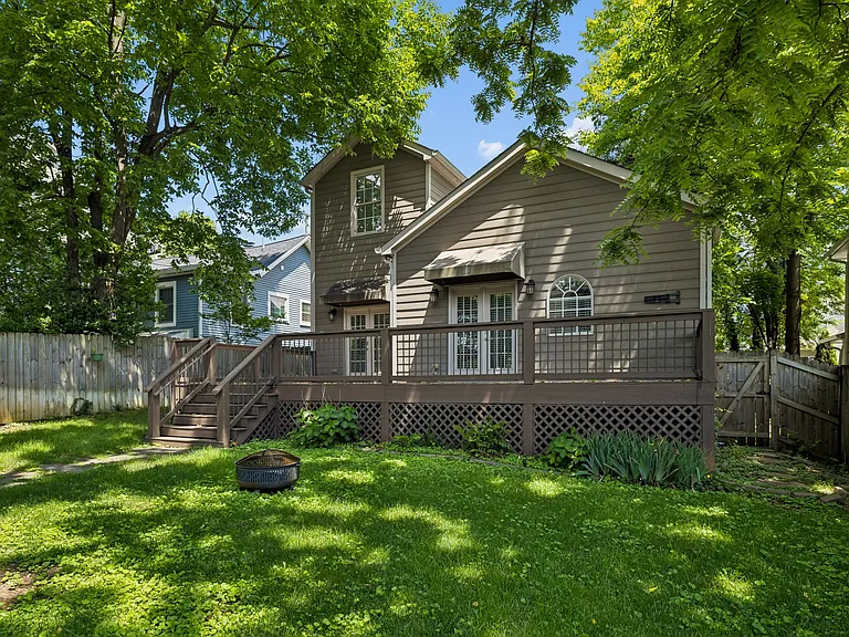 1011 Bate Ave — Photo 41