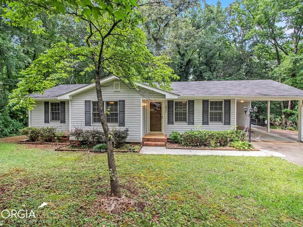 1833 Pinecrest Dr, Griffin, GA 30223
