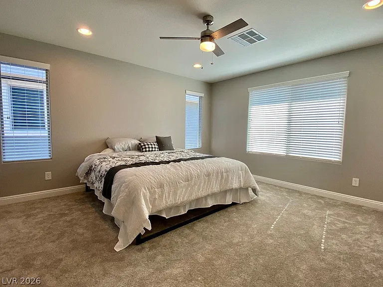 463 Morro Strand Ave — Photo 16