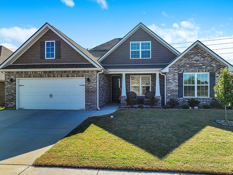 1st image of 2116 Brandon Dr NE