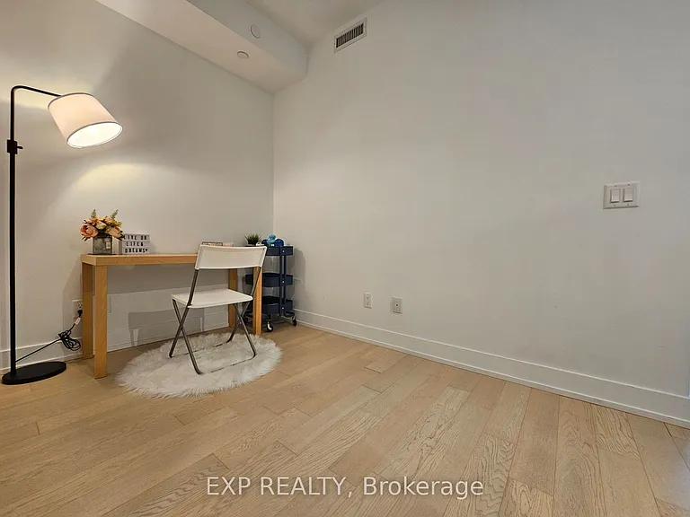 7 Grenville St #1209 — Photo 21