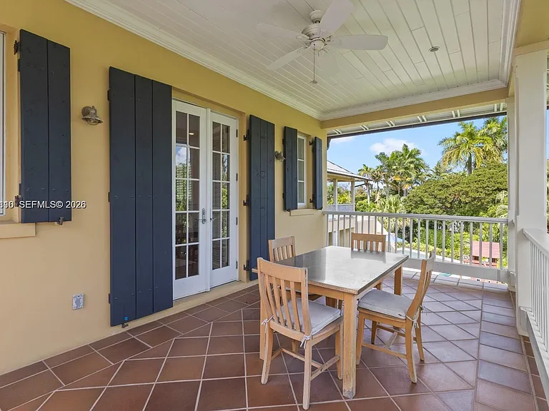 685 Harbor Ln — Photo 36