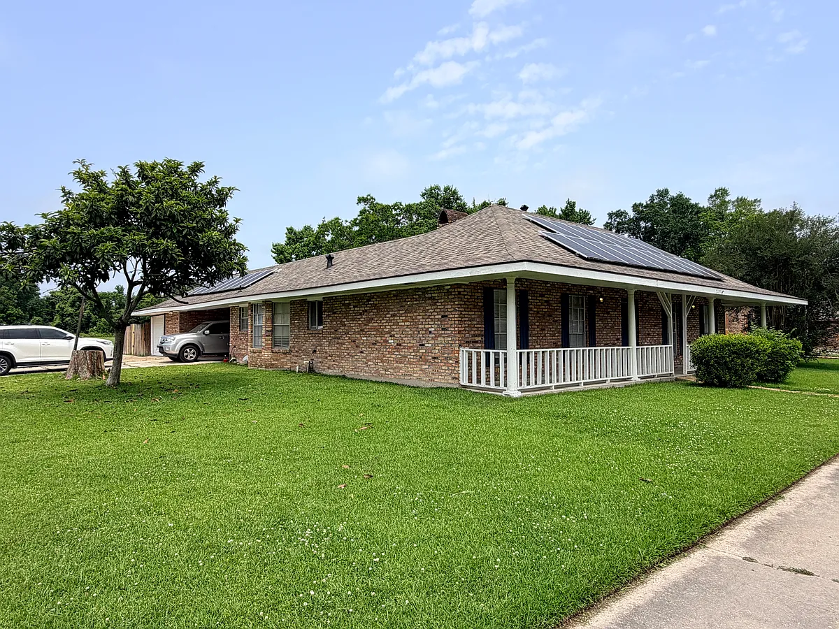 Building Photo - 2003 Oak Grove Dr