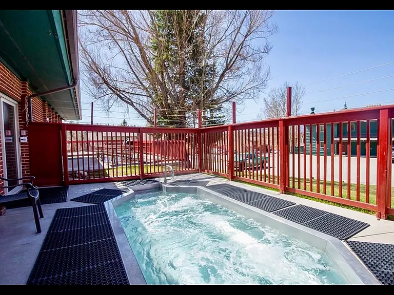 505 Straight Creek Dr — Photo 28