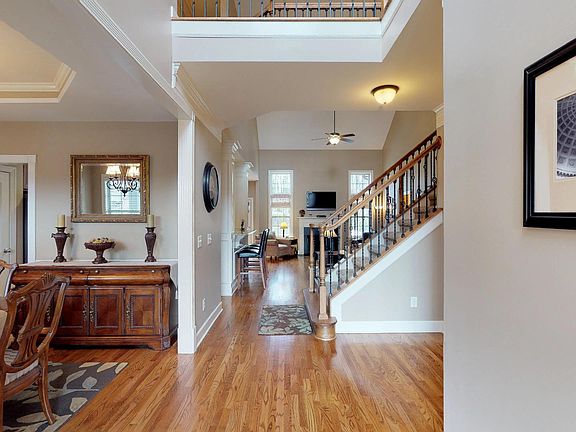 3rd image of 6093 Stags Leap Way