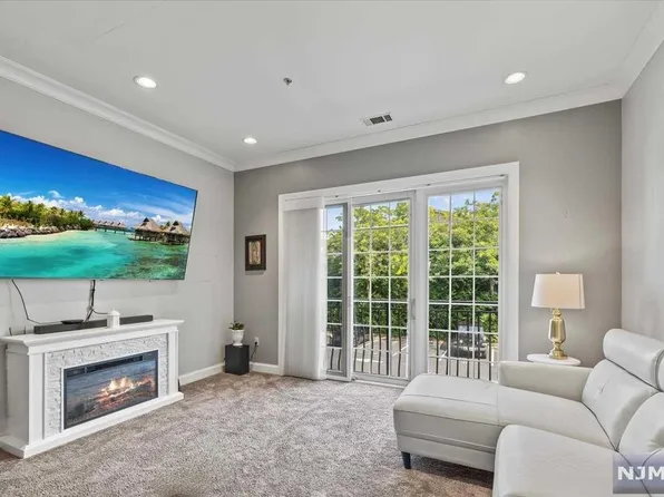 2103 The Plz #2103, Tenafly, NJ 07670